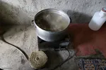 پخت «حلیم در جُم ( خمره) میراثی ۳۰۰ ساله در فین