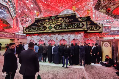 بین الحرمین در انتظار پیکر مطهر رهبر شهید