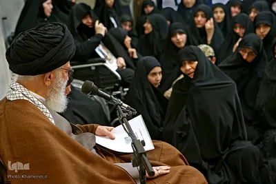 دیدار جمعی از خانواده‌های شهدای مدافع حرم با رهبر معظم انقلاب
