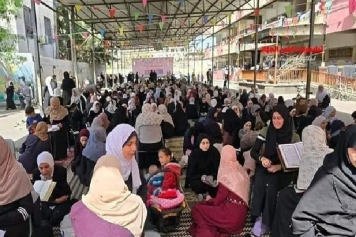 Hundreds in Gaza Read Quran on Day of Arafah  