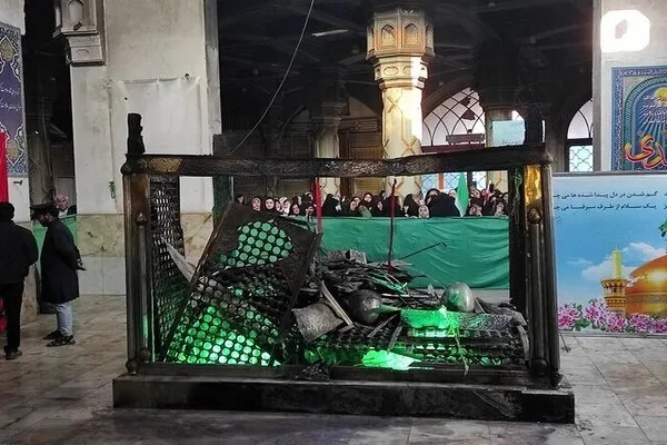 آغاز مرمت آستان امامزاده سبزقبا(ع) به همت مواکب