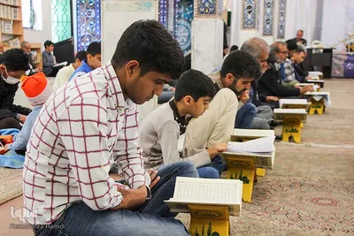 محفل جزء خوانی قرآن کریم در امامزادگان باقریه بیرجند