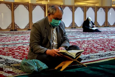کرسی تلاوت قران کریم در حرم شاهچراغ(ع)‎‎