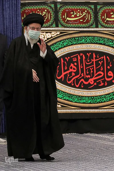 مراسم عزاداری شب شهادت حضرت فاطمه‌زهرا (س) در حسینیه امام خمینی(ره)