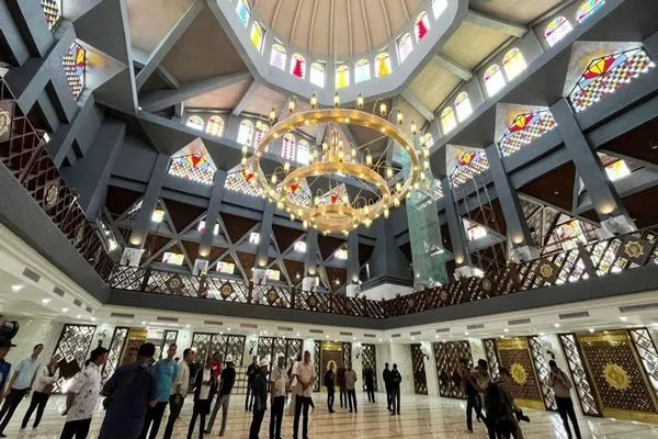 La grande mosquée Nurul Wathon de Bogor, un symbole achevé en huit mois