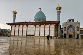 باران اردیبهشت در حرم شاهچراغ(ع)