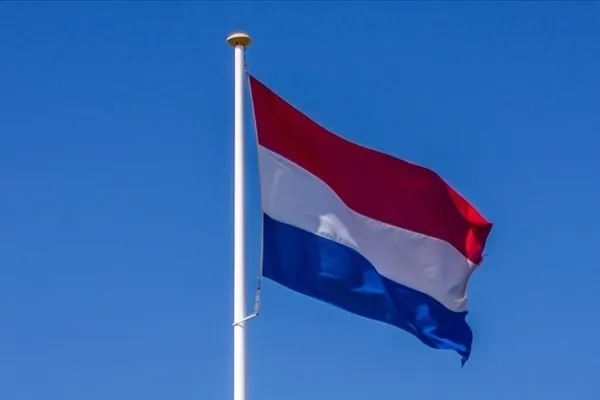 Hollanda’da Danıştay, İslami okul vakfı yöneticilerini ihraç etme talimatını haksız buldu