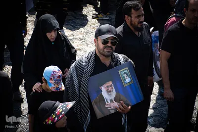 پیاده‌روی مردم نصف جهان به عشق ارباب دو جهان