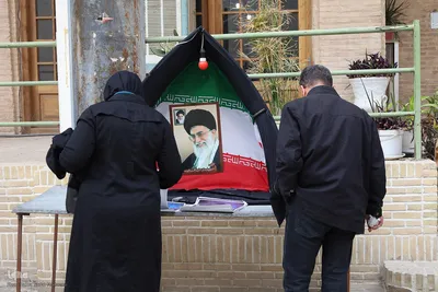 اقامه نماز عید فطر در مصلای اصفهان