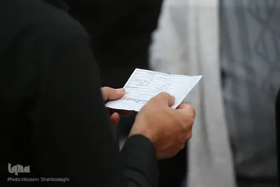 ⁨حال‌و‌هوای مسافران اربعین در ترمینال مسافربری قم⁩
