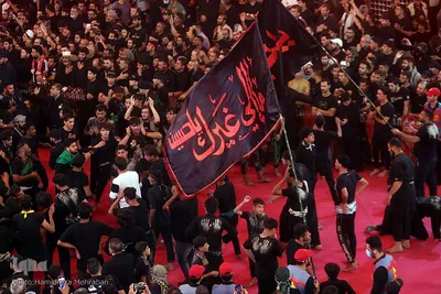 حرم مطهرحضرت اباعبدالله الحسین‌(ع) در روز اربعین
