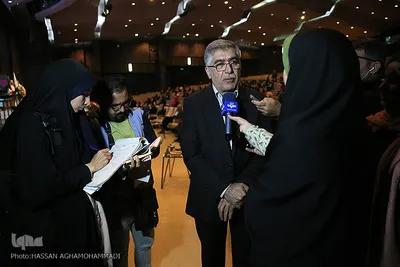 افتتاحیه کنگره سه‌گانه پژوهشکده معتمد جهاد دانشگاهی