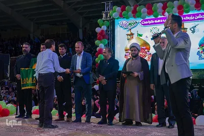 جشن بزرگ خانوادگی دهه کرامت