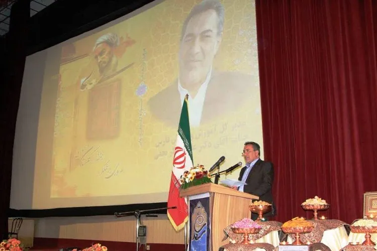 سعدی بیش از تمام شاعران به موضوع تعلیم و تربیت پرداخته است