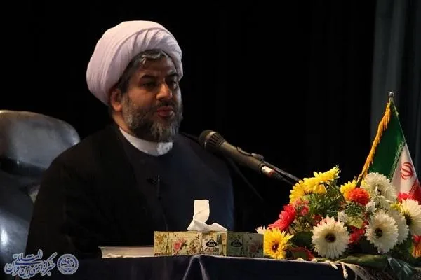عرفه فرصت بیداری دوباره بندگان و بازسازی قلوب است