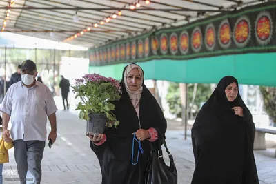 مراسم تحویل سال نو در جوار گلزار شهدای گمنام بهشت زهرا (س)