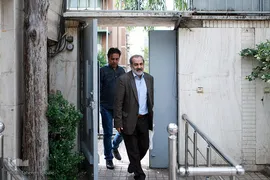 نقد و بررسی کتاب نگرشی منظومه‌ای و دیالکتیکی به سینما
