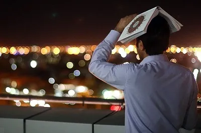 دعا جایگزین عمل نیست، مکمل آن است