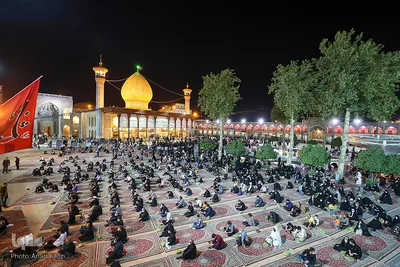 عزاداری شب شهادت امام رضا(ع) در حرم شاهچراغ(ع)