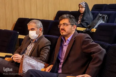 نشست خبرنگار شدن و خبرنگار ماندن