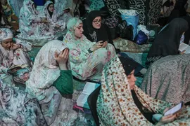 مراسم اعمال ام داوود در مسجد دانشگاه تهران