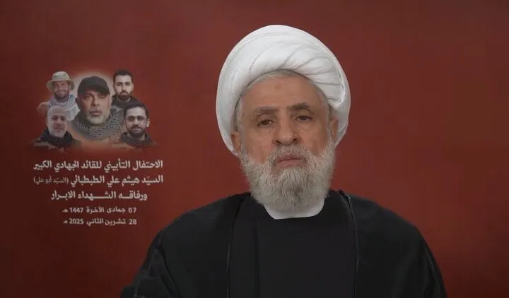 شیخ نعیم قاسم: زمان پاسخ به ترور شهید الطباطبایی را تعیین می‌کنیم
