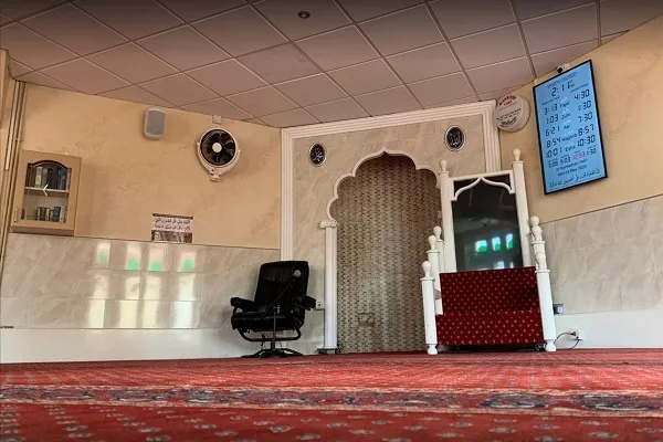 Systematic Robberies Pose New Challenge to Muslims in London