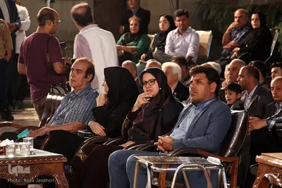 رونمایی از کتاب تاریخچه هنرستان هنرهای زیبا