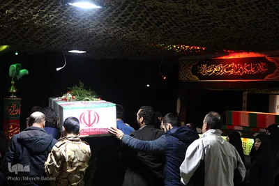 وداع با پیکر شهید مدافع حرم حمزه کاظمی