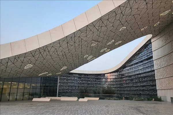 جامع المدينة التعليمية بقطر؛ تحفة تربط العمارة الاسلامية بروح العصر