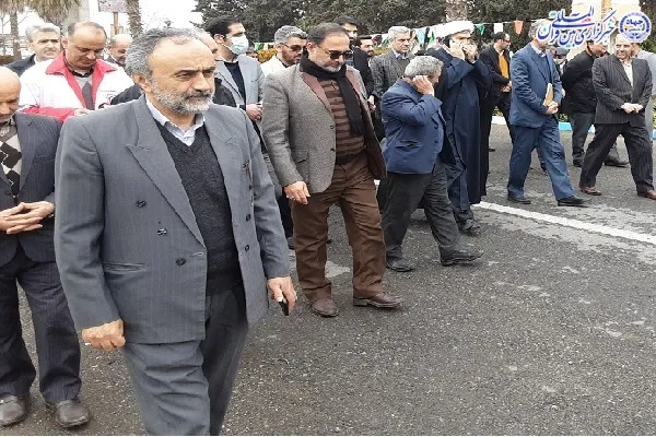 شاد پیمایی دانشگاهیان مازندران در آغازین روز دهه فجر
