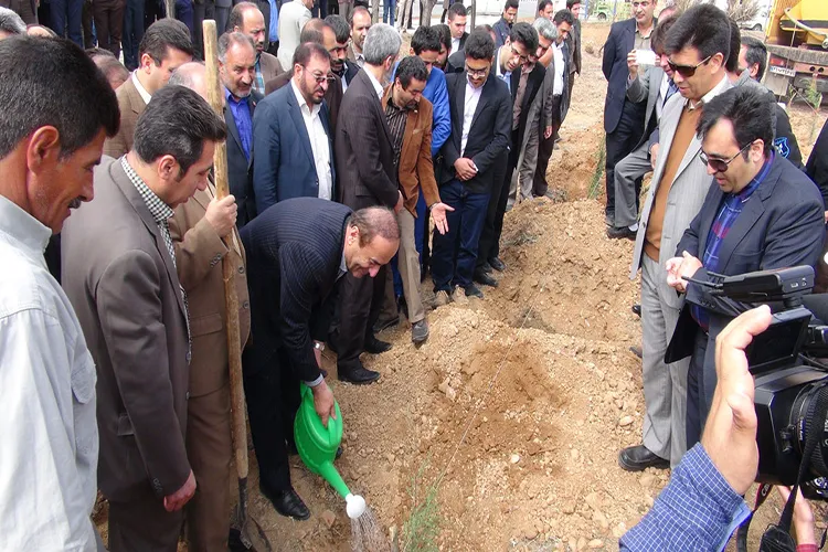 بوستان شهداء در دانشگاه آزاد شهركرد احداث شد