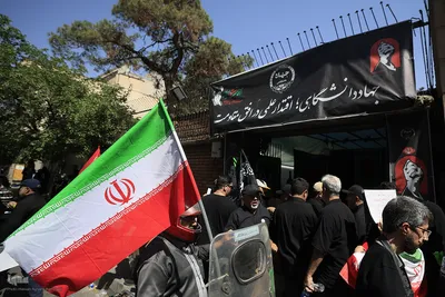 موکب جهاددانشگاهی میزبان عزاداران تشییع رهبر شهید انقلاب