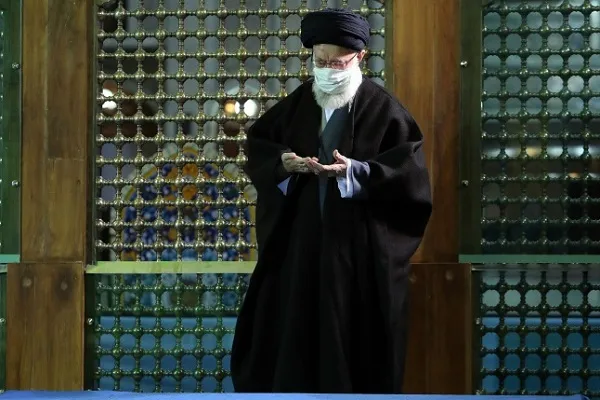 İnqilab Rəhbəri İmam Xomeyni(r.ə)-in məqbərəsində və şəhidlər gülüstanında olublar