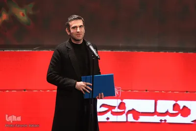 هوتن شکیبا برنده سیمرغ نقش اول مرد در اختتامیه سی‌وهفتمین جشنواره فیلم فجر