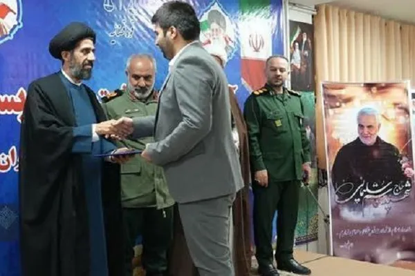 برگزاری مراسم تجلیل از خانواده شهدا در کردستان