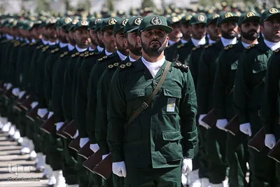 حضور و سخنرانی رهبر انقلاب در مراسم دانش‌آموختگی دانشجویان دانشگاه امام حسین (ع)