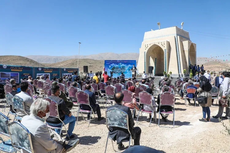 رونمایی از یادمان شهدای گمنام تپه نورالشهدای شیراز