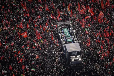 تشییع پیکر رهبر شهید در تهران