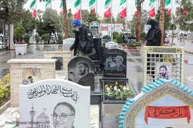 زیارت اهل قبور در آخرین پنجشنبه سال