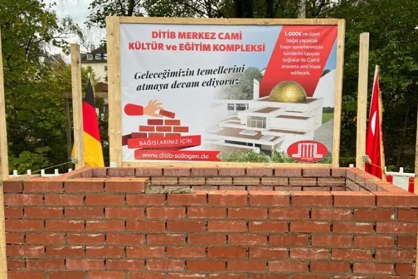 Almanya'da Solingen DİTİB Merkez Camii Eğitim ve Kültür Merkezi'nin temeli atıldı