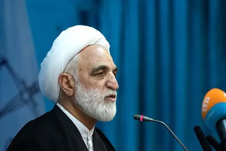 لزوم بازنگری در برخی قوانین در آستانه ۴۰ سالگی انقلاب