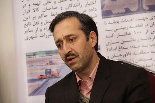 سرمایه‌گذاران یاری‌گر فعالیت‌های قرآنی باشند