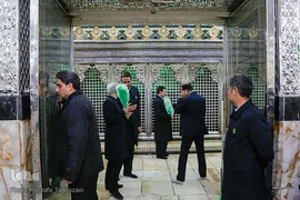 آیین غبارروبی ضریح نورانی حضرت عبدالعظیم حسنی(ع)