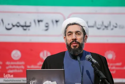 دومین روز نشست اندیشمندان و استادان درس انقلاب اسلامی