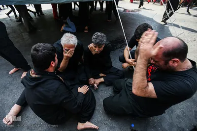 عزاداری ظهر عاشورا در تهران 