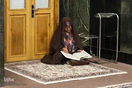مراسم جزء خوانی قرآن کریم باحضور بانوان مجاور و زائر امام رئوف در دارالقرآن حرم مطهر امام رضا(ع)