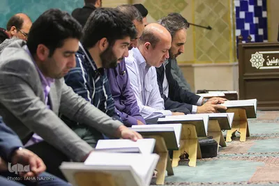 محفل انس با قرآن کریم – دانشگاه اراک/عکاس:طاها نظیری