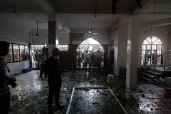 Une explosion de climatiseurs dans une mosquée fait 12 morts au Bangladesh