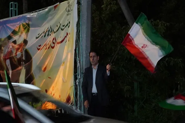 اجتماع دانشگاهیان دانشگاه تبریز در حمایت از آرمان‌های انقلاب